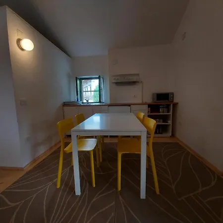 Apartmaji Hedera * Komen