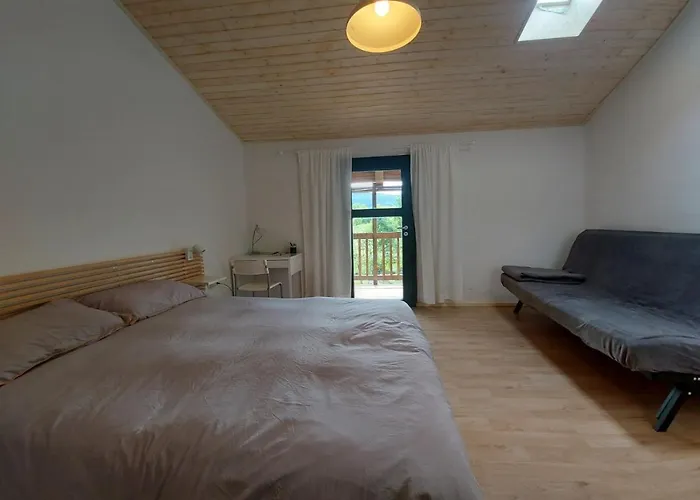 Apartmaji Hedera Lejlighed Komen